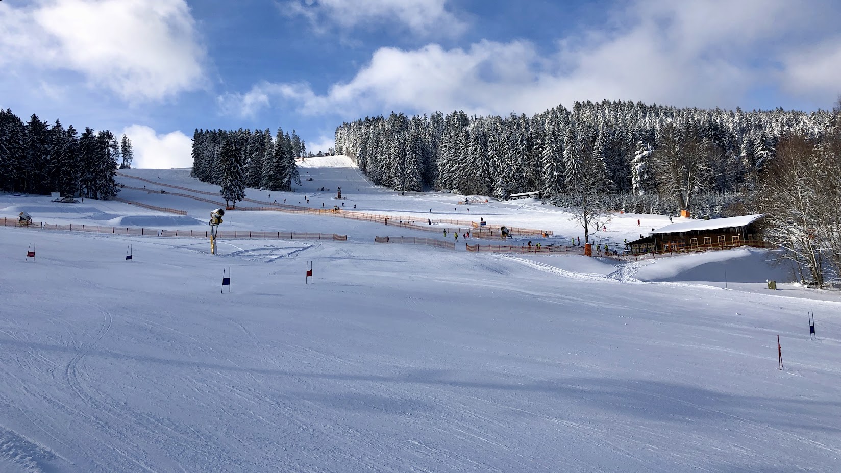 SKIARE�L LIPNO