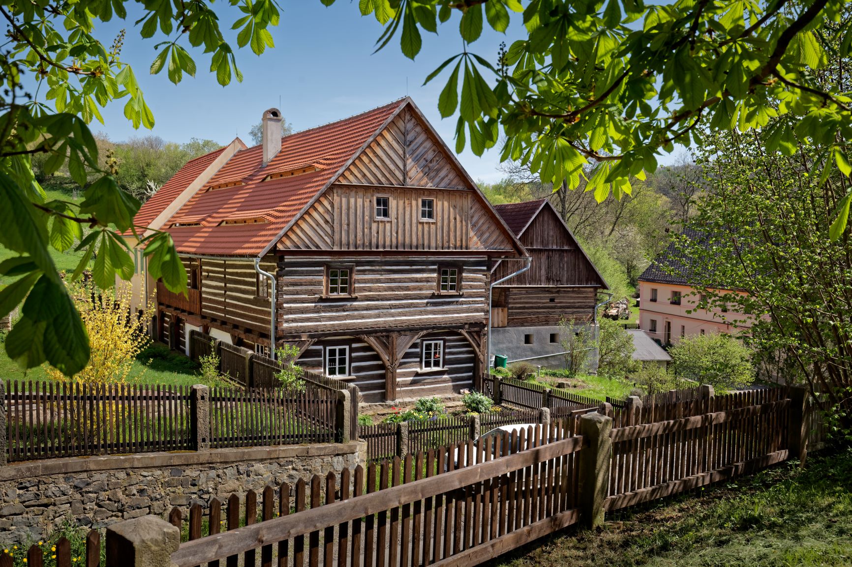 MUZEUM V P��ROD� ZUBRNICE
