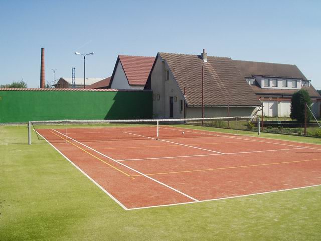 SQUASH A TENIS POHANKA V NOVM VESEL